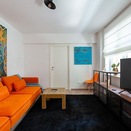 City Center-Cozy One Bedroom Apartment Bukarest Kültér fotó