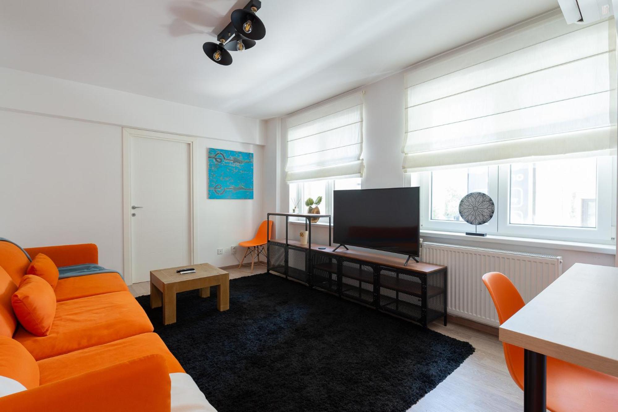 City Center-Cozy One Bedroom Apartment Bukarest Kültér fotó